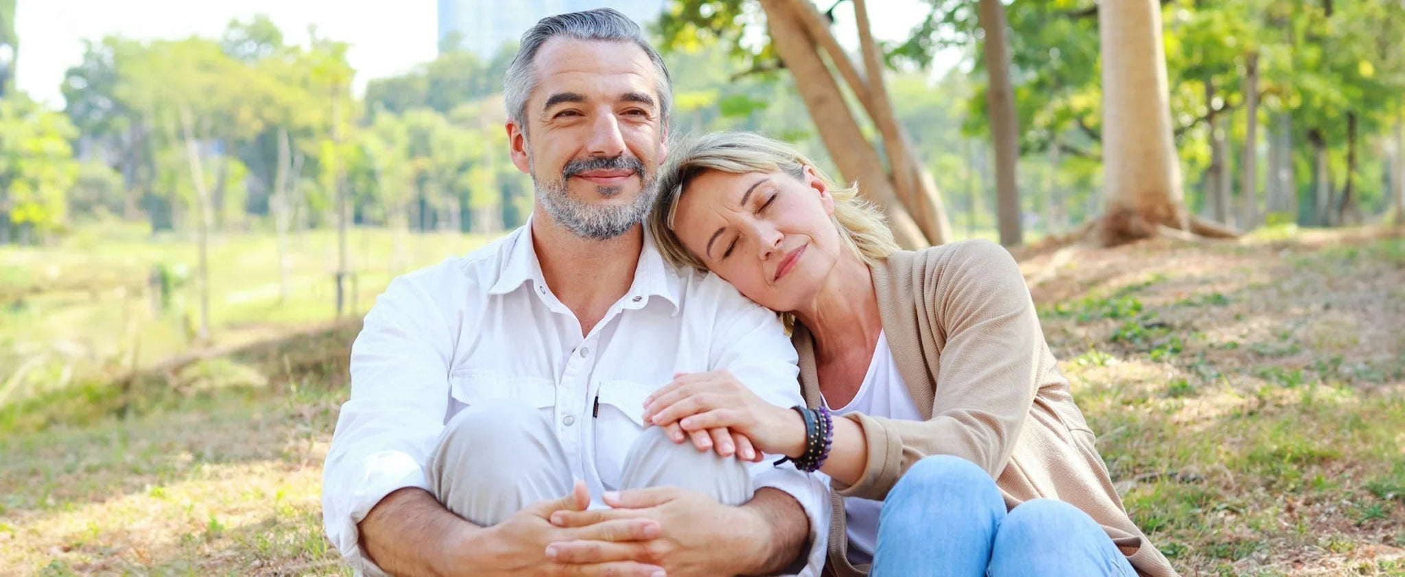 Weizengrassaft und Anti-Aging: Kann es Sie wirklich jünger aussehen lassen?